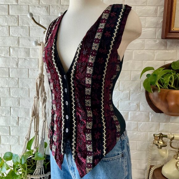 SOLD Vintage 1990s Velvet + Metallic Patterned Whimsigoth Tie Back Vest - Picture 4 of 13